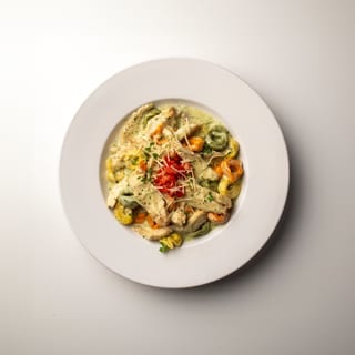 Tortellini, Smoked Chicken & Pesto Cream